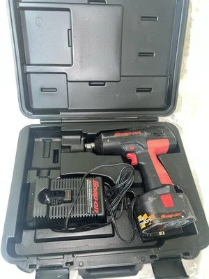 "Llave inalámbrica de impacto Snap On CT3850 1/2"" con cargador y estuche" Foto 1 de 4