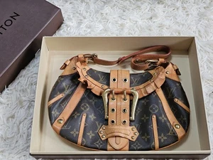 Auténtico Bolso Hobo Louis Vuitton Monograma LEONOR Cuero Volantes M92394 Caja España - Imagen 1 de 19