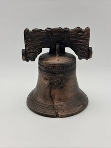 Campana de la Libertad Miniatura Metal 3.5" Alto Réplica Cobre/Latón Recuerdo De Colección - Imagen 1 de 6