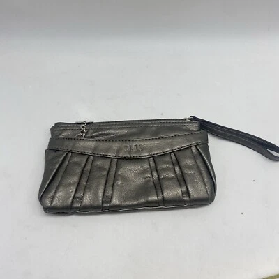 Mujer ELLE Muñequera Bolso sin asas Cartera Plateado Logo Dije Bolso Cartera Foto 1 de 4