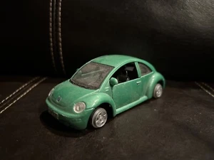 Welly Volkswagen New Beetle Vehicle Diecast 1:60 Car Green NO. 9748 - Picture 1 of 3