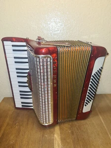 Hohner Concerto II Akkordeon 72 Bässe 2 Chörig mit Koffer - Bild 1 von 15