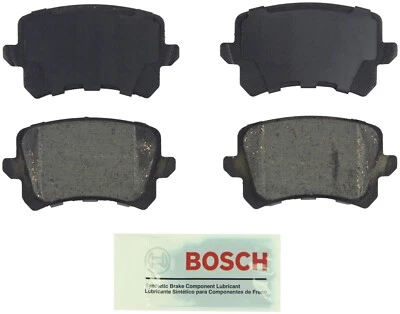 Pastillas de freno traseras de cerámica azul Bosch para Volkswagen Tiguan Limited 2017-2018 Foto 1 de 4