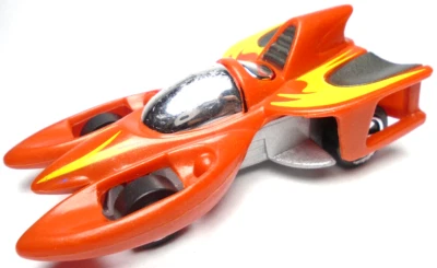 2016 MAISTO PODVEE ORANGE 1:64 DIECAST 2 3/4" RACE CAR WITH YELLOW GRAY & CHROME - Image 1 of 4