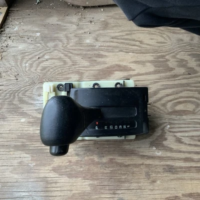 Conjunto de palanca de cambios automática Subaru Impreza 93-95 35011FA000 Foto 1 de 4