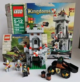 LEGO Castle Kingdoms Set 7948 Outpost Attack 100% Complete w/Box & Instructions