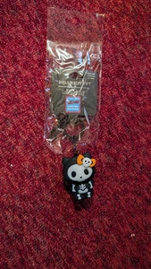 NWT NYCC 2024 EXCLUSIVE LE LOUNGEFLY HELLO KITTY SANRIO SKELETON KEYCHAIN - Picture 1 of 2