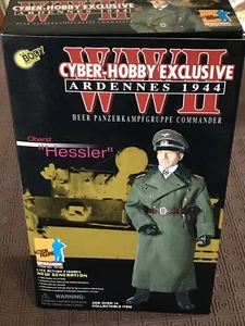 2002 DRAGON Cyber-Hobby German Figure WWII OBERST HESSLER Ardennes 1944 #70165 - Picture 1 of 8