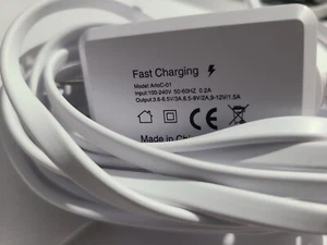 Ac Adapter Arioc-01 - Picture 1 of 2