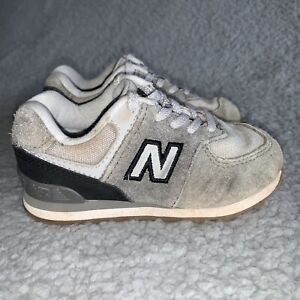 New Balance 574 Boys Shoes IC574MLB Gray Black Low Top Sneakers Toddler Size 7.5