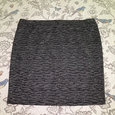 Falda lápiz Lane Bryant lana 24 ver descripción para medidas Foto 1 de 4