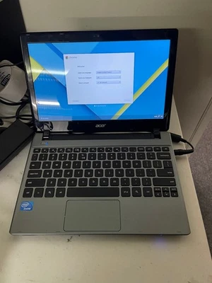 Lot of 3 Acer Chromebook C710 11.6 Screen 16 GB for Parts - Image 1 of 4