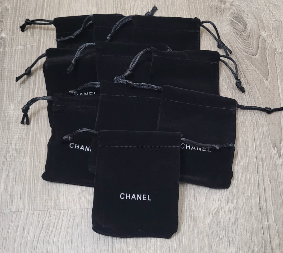 10 - "BOLSO VACÍO" Chanel Joyería Terciopelo Bolsa Bolsas 4"x3.25"" Juego de 10 piezas Foto 1 de 3