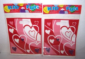 HEART PARTY BAGS SET 16 PC CELLO BAGS w/ HANDLES KIDS TREAT FAVORS CANDY PLASTIC - Picture 1 of 3