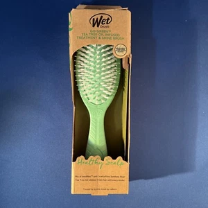 WET BRUSH Go Green Tea Tree Oil Infused Treatment & Shine Brush Green New In Box - Picture 1 of 9
