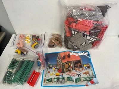 Vintage Playmobil #3556 Barn & Animals, Fence & Manual 1981 - Gr8 Cond. - image 1 of 4