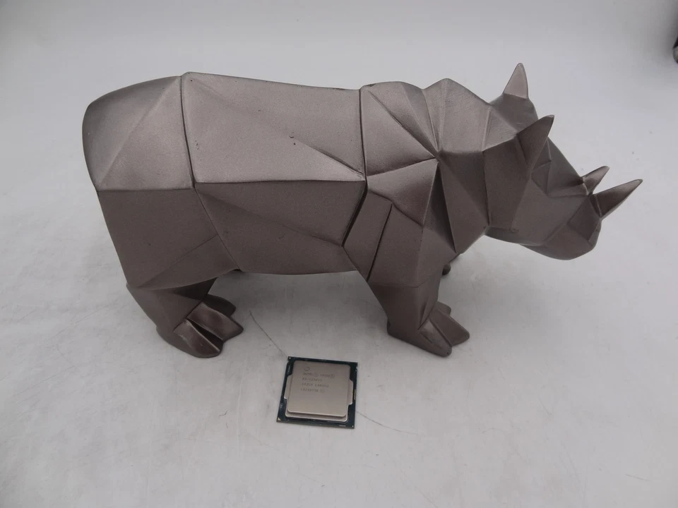 Intel SR2CP E3-1270v5 3.60GHz 8MB 4-Core Processor - Image 1 of 1