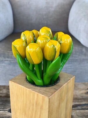 Tulipas de madeira, conjunto de 9 tulipas amarelas, decoração de mesa floral de 7,8 pol., tulipa feita à mão - Imagem 1 de 4