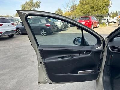 PEUGEOT 207 A7 03/2007-12/2012 LEFT FRONT POWER WINDOW SWITCH P/N 6554QL - image 1 of 4