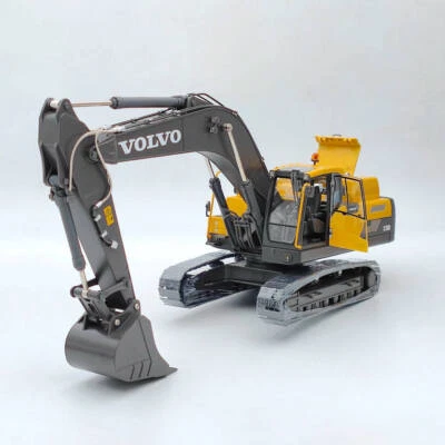 VDM Scale Model 1/32 Volvo EC350D Crawler Excavator Die-Cast New in Original Box - Image 1 of 4