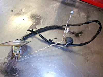 Unidad transmisora de tanque de combustible modelo carburador Honda CBR1100XX Blackbird Foto 1 de 2