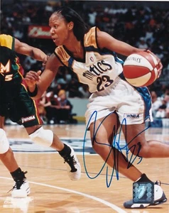 CHAMIQUE HOLDSCLAW WASHINGTON MYSTICS ACTION SIGNED 8x10 - Picture 1 of 1