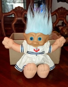 Ace Novelty 1991 12" Treasure Troll - cabello y ojos azules con gema azul vientre - Imagen 1 de 8
