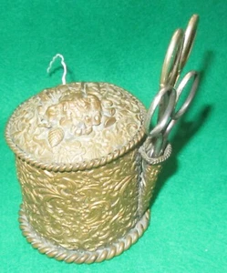 Intricate brass repousse antique string holder & sewing scissors - Picture 1 of 4