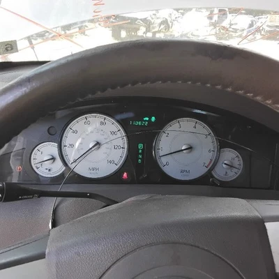 Cuadro medidor velocímetro 300 OE 2007 110 k millas Chrysler Foto 1 de 4