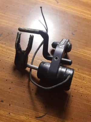 QAD Quality Archery Designs Ultrarest Hunter Right Hand Arrow Rest - Black - Image 1 of 3