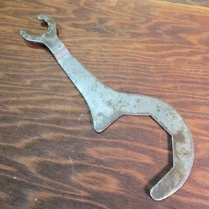 Vintage Plumbing Spanner / Flat Wrench Tool  10-5/8" Length - Picture 1 of 10