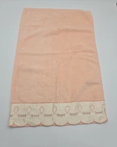 Pink Hand Towel Satin Trim with Embroidered Hem and Garland of Pink Flowers MCM - Picture 1 of 7