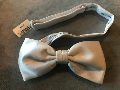 Nueva pajarita Brioni con clip 100 % seda gris perla Foto 1 de 4