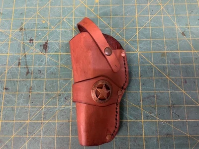 Funda de cuero hecha a mano izquierda de 2,5 cilindros dibujo cruzado Taurus Judge Foto 1 de 2