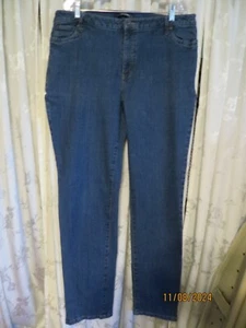 Denim 24/7 Size 18 TALL Jeans Medium Wash Straight Leg Low rise - Picture 1 of 7