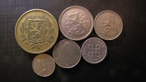 ✔ 20 Markkaa 1935+1 markka 1921+1930+50 pennia 1992+10 pennia 1991+5 pennia 1980 - Picture 1 of 3