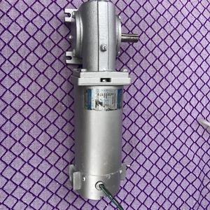 LEESON CM34D25NZ10C 90VDC Gearmotor 1/4HP W/Gearbox Ratio 40:1, MADE IN USA - Picture 1 of 5
