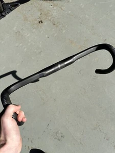 Specialized Shallow Bend 42 cm x 31.8 mm Carbon Drop Handlebar - Picture 1 of 4