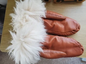 UGG Womens Leather Mittens Faux Fur Lined & Shearling Trim ~ Size S/M - Picture 1 of 7