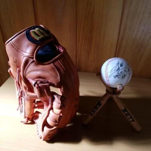 Wilson staff Hardball Outfield Glove Left-handed Brown w/o storage bag Very Good - Picture 1 of 1