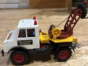 BRITAINS DIECAST - UNIMOG RECOVERY SERVICE BREAKDOWN TRUCK 1975 - Picture 1 of 5
