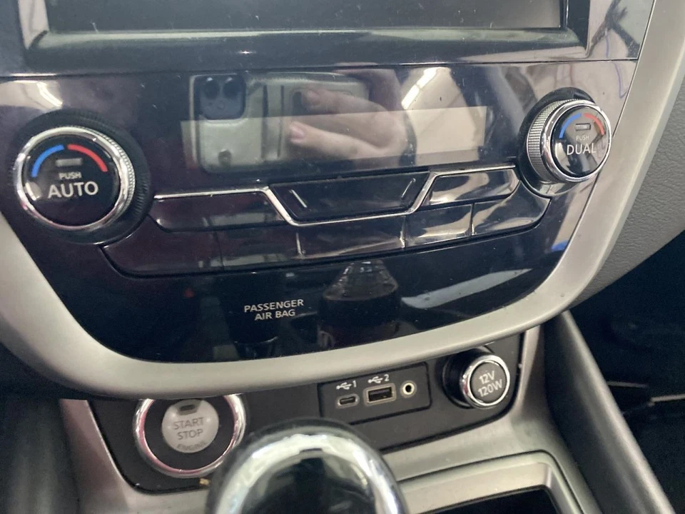 Temperature Control Temperature Control Fits 17-24 MURANO 1018946 - Image 1 of 4