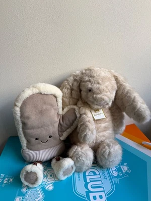 Jellycat Bundle Franilla Luxe Bunny+ Amuseables Fitswell Mitten LA Exclusive - Image 1 of 4