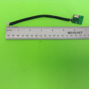 Toshiba TDP-MT8 Video Projector Board 410-1686-02 (W Cable) - Picture 1 of 3