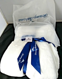 NEW Tommy Bahama Flannel Blanket Throw Ultra Soft 50” x 70” w/ Tags 1074 White - Picture 1 of 6