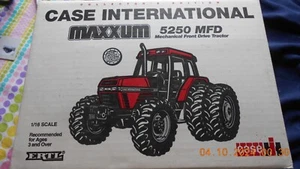 Case International Maxxum 5250 MFD 1/16 Scale Diecast Tractor Duals with CabErtl - Picture 1 of 8