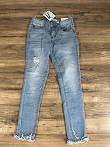 Women's Oak & Poppy Skinny Jeans Size 4 NWT Light Wash Blue - Picture 1 of 11