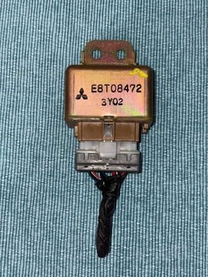 94 95 Mitsubishi 3000GT Dodge Stealth bomba de combustível relé MFI E8T08472 original do fabricante - Imagem 1 de 4