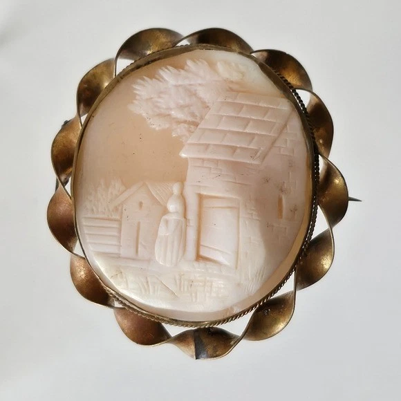 Antique Victorian Carved Shell Cameo Brooch Rebecca At The Well C Clasp - Image 1 of 4