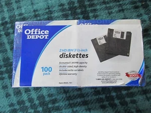 Office Depot 2 HD 1.44 MB IBM 3 1/2" 3.5" Micro Floppy Diskettes x100 Black NEW! - Afbeelding 1 van 2